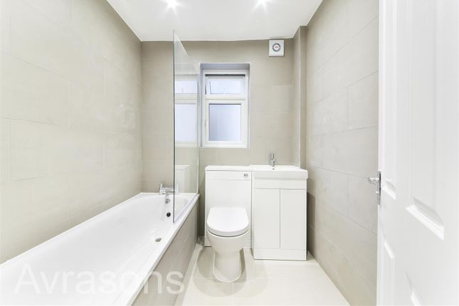 Ground Floor Flat, 19 Prideaux Road, London photo 4