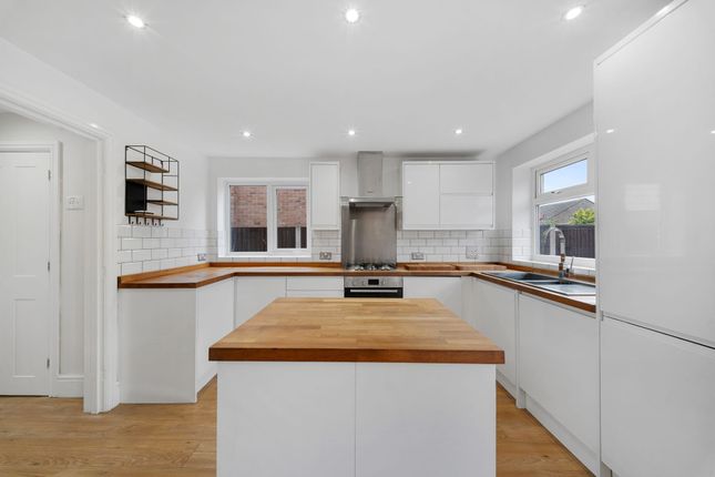 144 Trispen Close, Liverpool photo 2
