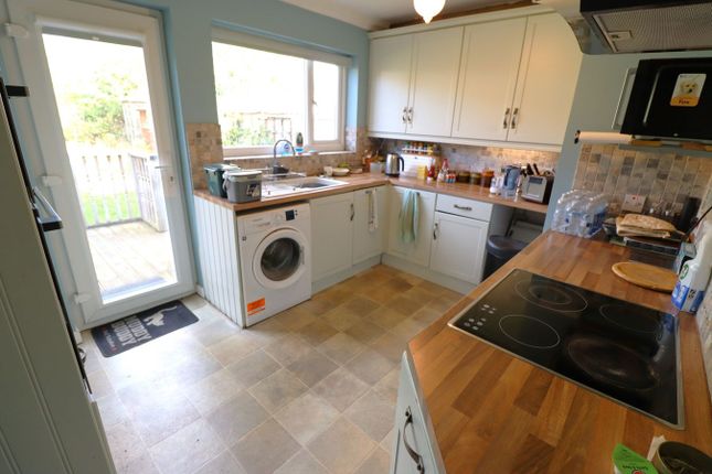 Eastwood Road, Rayleigh photo 4