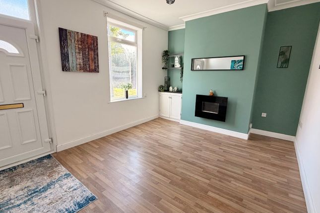 87, Hunt Street, West Yorkshire photo 2