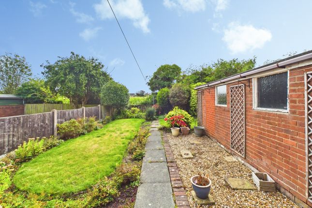 11, Coultshed Avenue, Billinge photo 2