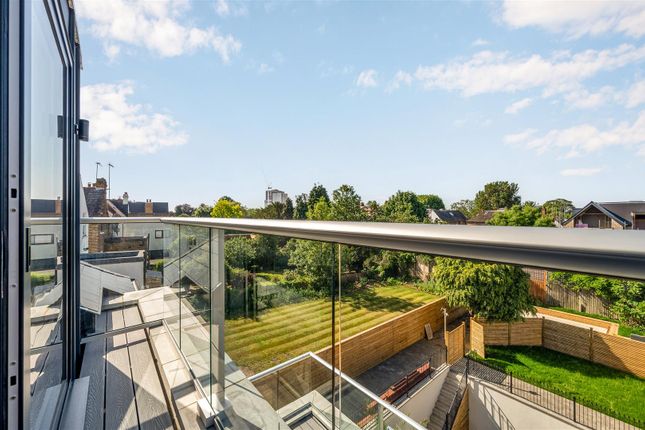 Flat 8, 50, Creswick Road, Acton photo 4