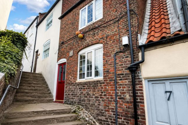 3-bed house on 8, Salt Pan Well Steps, Whitby, £120,000