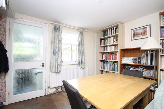10, East Street, Great Bookham photo 4