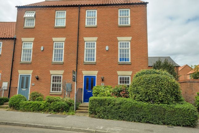 3-bed house on 29 Newbridge Hill, Louth, £230,000