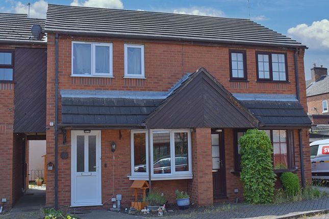 Thumbnail Terraced house for sale in Oliver Close, Newark