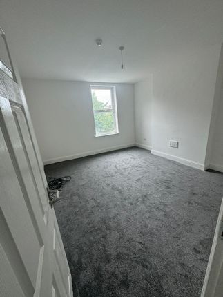 8, Oxford Road, Bootle, Liverpool photo 4