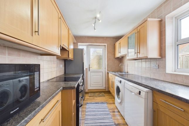 2 Allensway, Stanford-Le-Hope photo 2