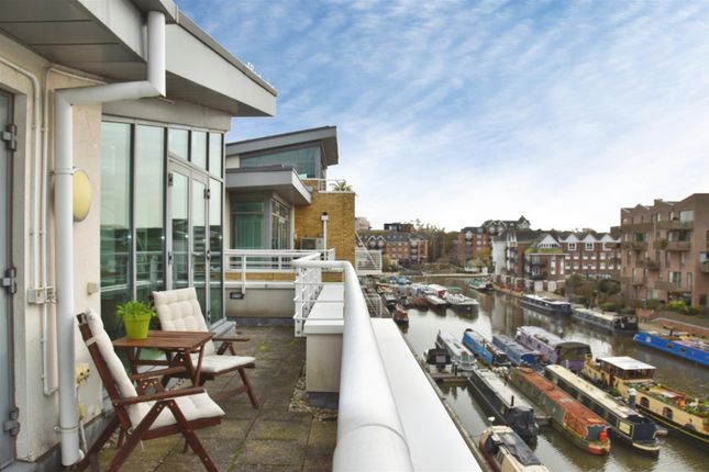 Flat 7, Braunston House, Tallow Road, Brentford photo 3