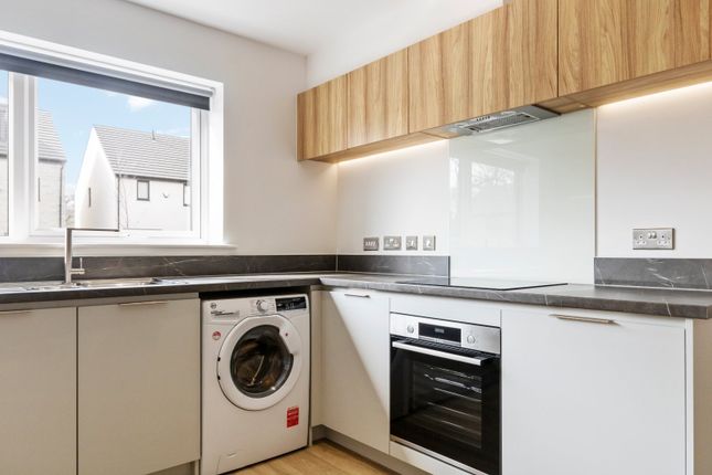 49, Park Meadow Lane, West Yorkshire photo 4