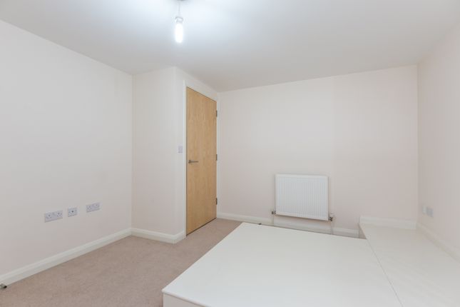 54, Watt Court, Acton photo 4