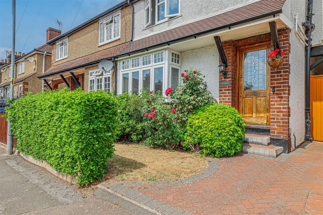 Clovelly, Grosvenor Terrace, Hemel Hempstead photo 2