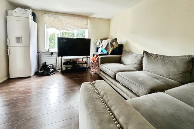 128, Dadswood, Essex photo 2