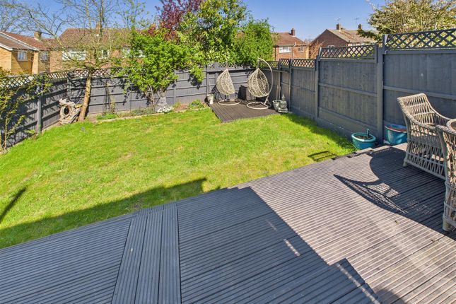 50, Laburnum Drive, Chelmsford photo 2