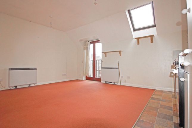 17 St. Georges Court, Huntingdon photo 2