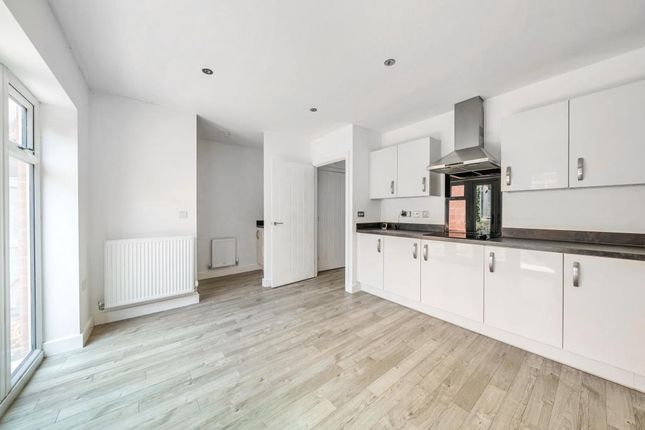 3 Offa Place, Offa Place, Thame photo 4