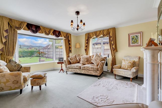 Cleeve View, Bowbridge Lane, Cheltenham photo 3