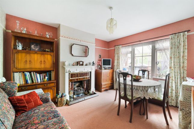 61, The Crossways, Merstham photo 2