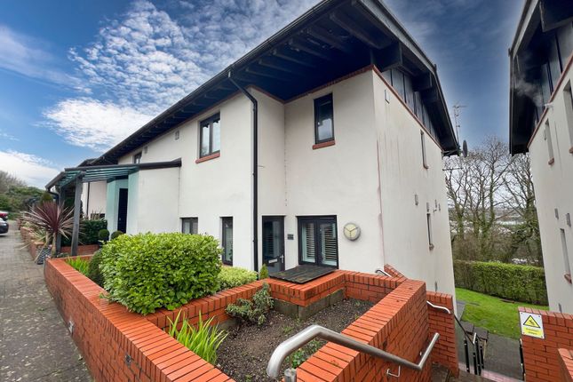 2-bed flat on 2c Woodridge, Bridgend, £219,995