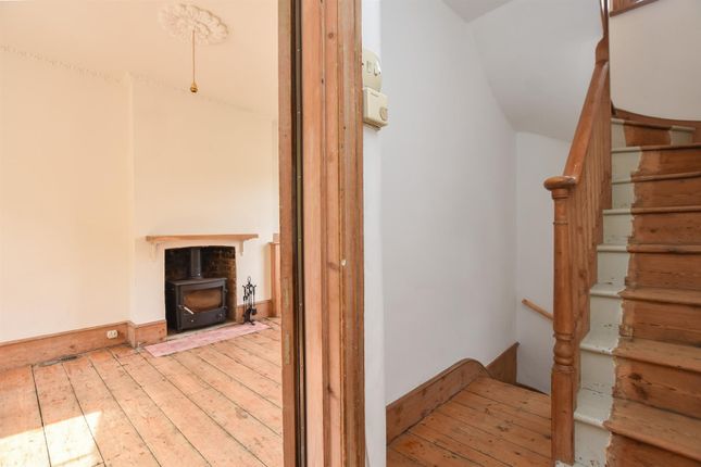Terraced house to rent in Tackleway, Hastings, East Sussex