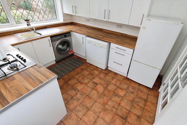 20, Baskin Lane, Beeston photo 2