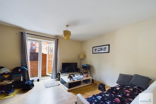 1, Hamilton Court, Carrington, Nottingham photo 2