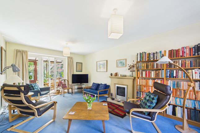 38 Spring Close, Matlock photo 3