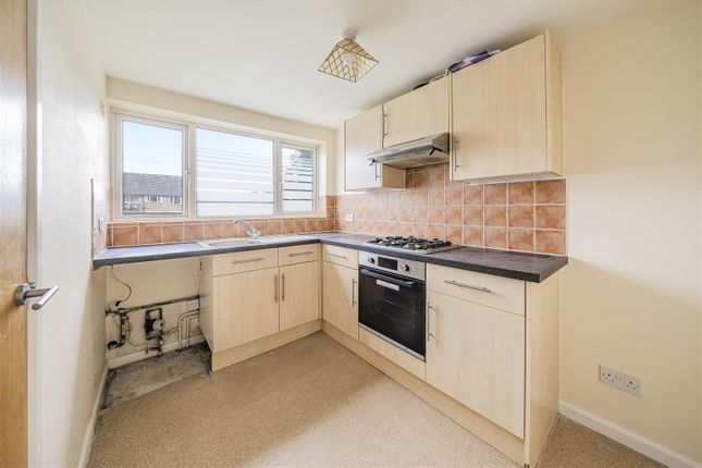 13 Hillview Court, Pilsdon Close, Beaminster photo 3
