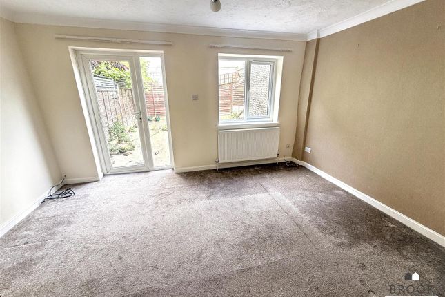 6 Wawmans Mews, Coast Road, Pevensey Bay photo 4
