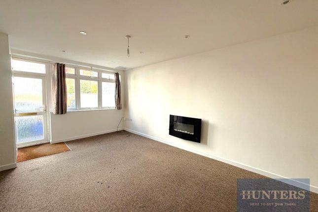 57, Lansdown Crescent Lane, Cheltenham photo 2