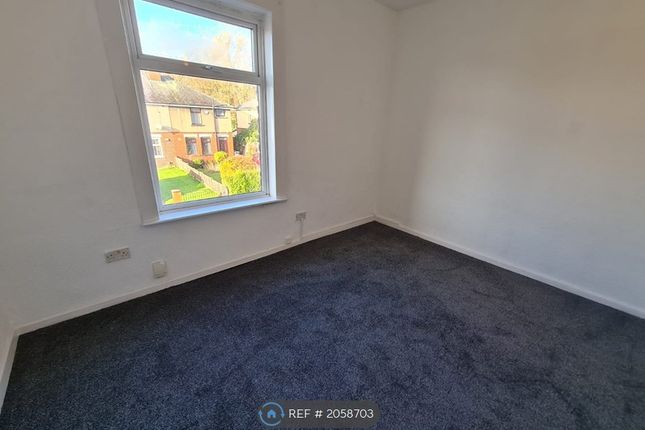 Terraced house to rent in Hurst Street, Leigh