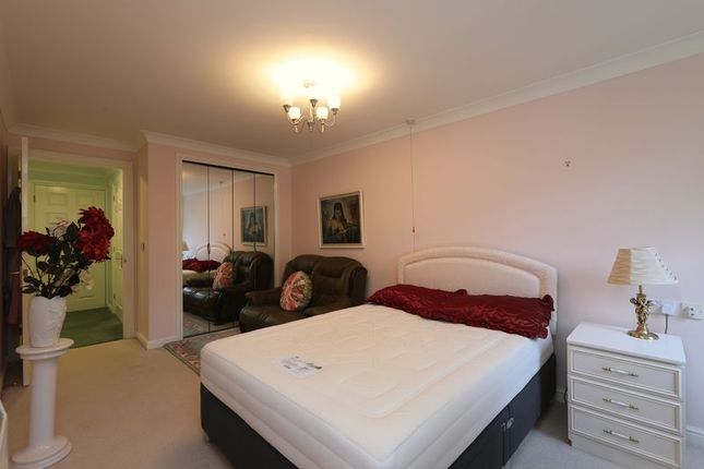2 Bed Flat For Sale In London Road Gloucester Gl1 Zoopla