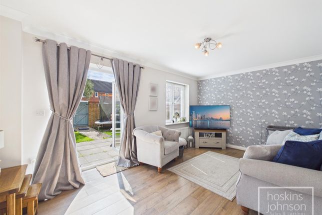 32, Nant Arian, Pontypridd photo 2