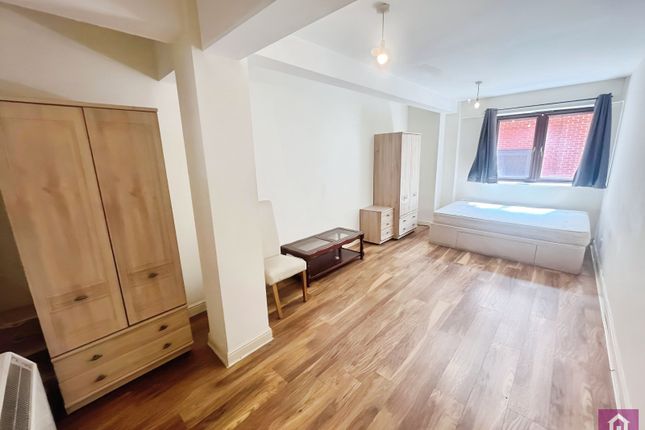 32, Tuscany House, Manchester photo 2