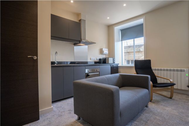 7 Chancery Lane, Huddersfield photo 3