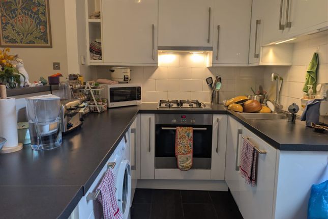 87, College Place, London, College Place, London, London photo 3