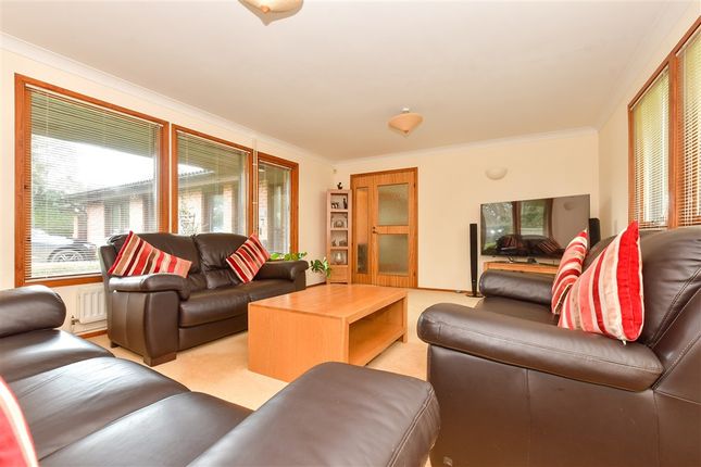 4-bed other on Pay Street Hawkinge, Folkestone, £462,500