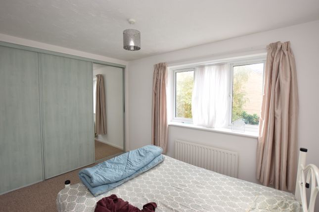 20, Lake Way, Huntingdon photo 4