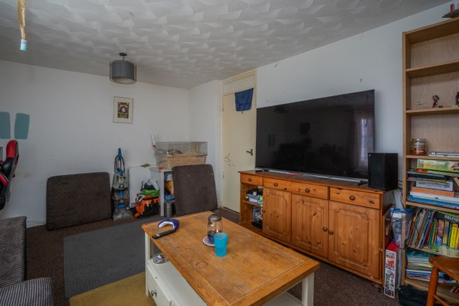 49, Lumsden Road, Southsea photo 4