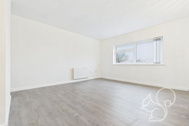 Flat 4, Charleston Court Seaview Avenue, Colchester photo 3