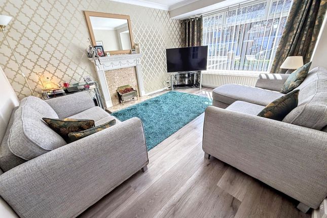 3, Frome Place, Cramlington photo 2