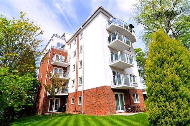 Two Bedroom 2 Bathroom Apartment In A Gated Development In Worth