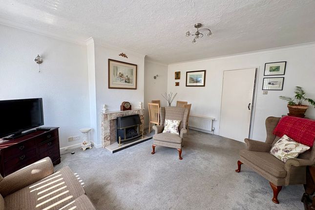 6 Shelley Avenue, Torquay photo 4