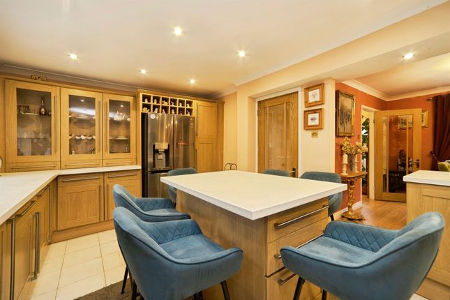 14, Hall Rise, Leeds photo 3