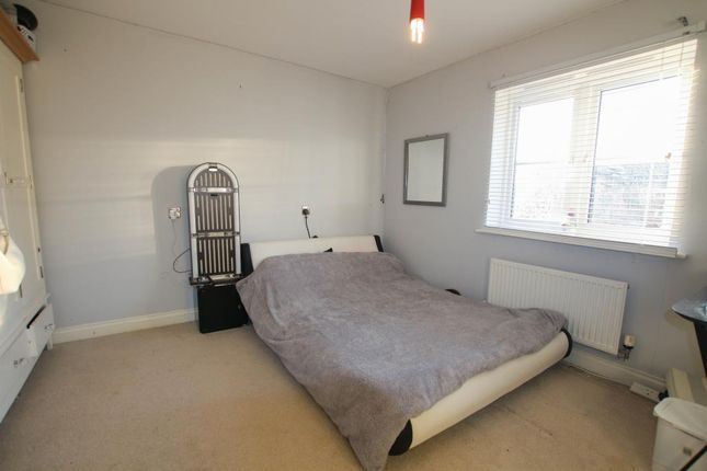 Town house for sale in Longchamp Drive, Ely