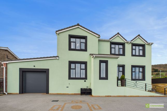 Cam02528G0-Pr0414-Still041