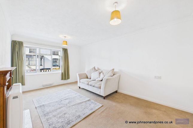 3, Abbey Court, Abbey Road, Chertsey photo 4