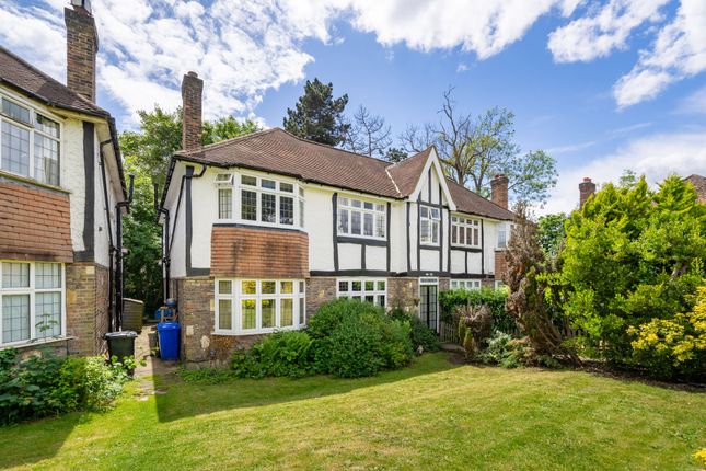 Thumbnail Flat for sale in The Knoll, Beckenham