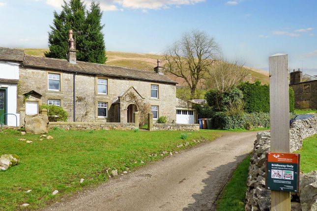 Semi-detached house to rent in Litton, Skipton