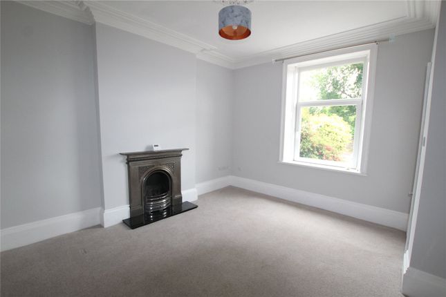 25, Ballroyd Lane, West Yorkshire photo 4